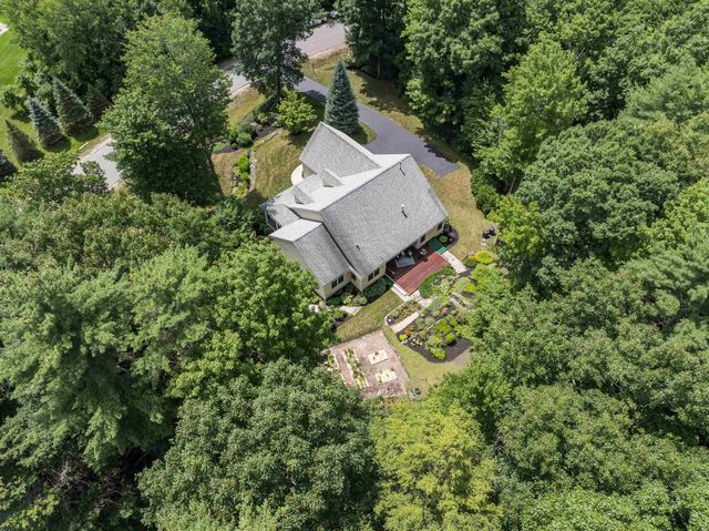 75 Olde Bridge Lane, Epping, NH 03042