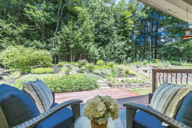 75 Olde Bridge Lane, Epping, NH 03042