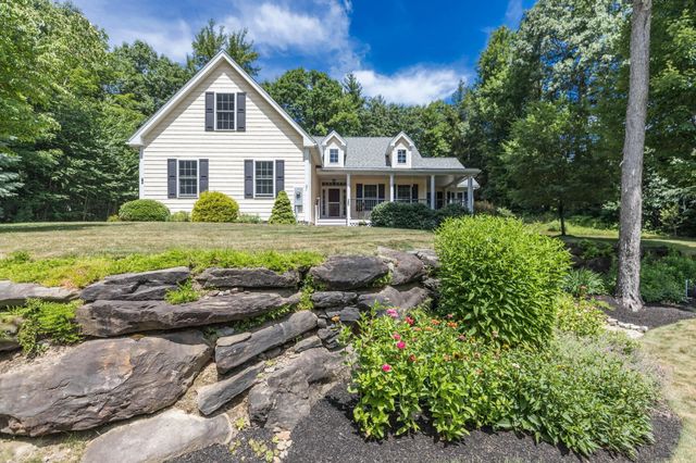 75 Olde Bridge Lane, Epping, NH 03042