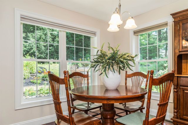 75 Olde Bridge Lane, Epping, NH 03042