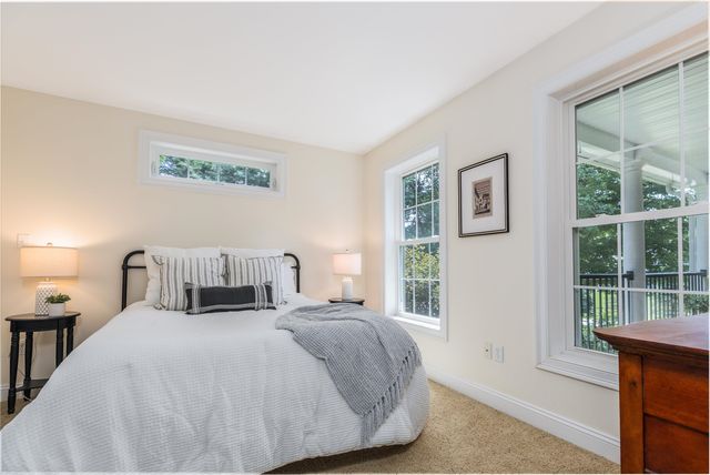 75 Olde Bridge Lane, Epping, NH 03042
