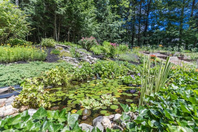 75 Olde Bridge Lane, Epping, NH 03042