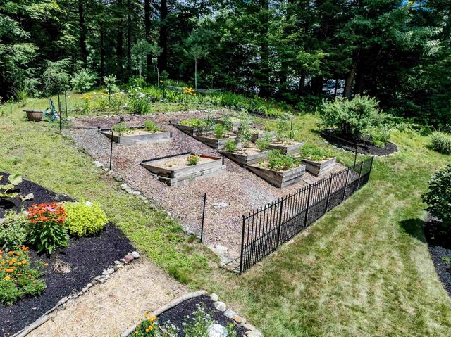 75 Olde Bridge Lane, Epping, NH 03042
