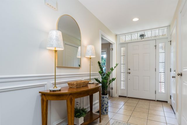 75 Olde Bridge Lane, Epping, NH 03042