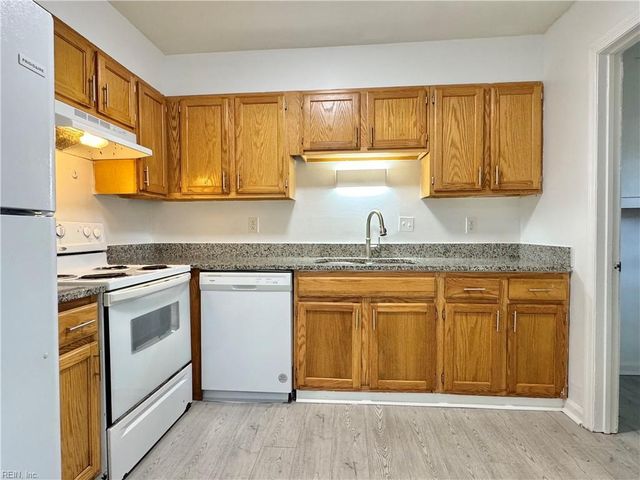 416 Hustings Ln Unit F, Newport News, VA 23608