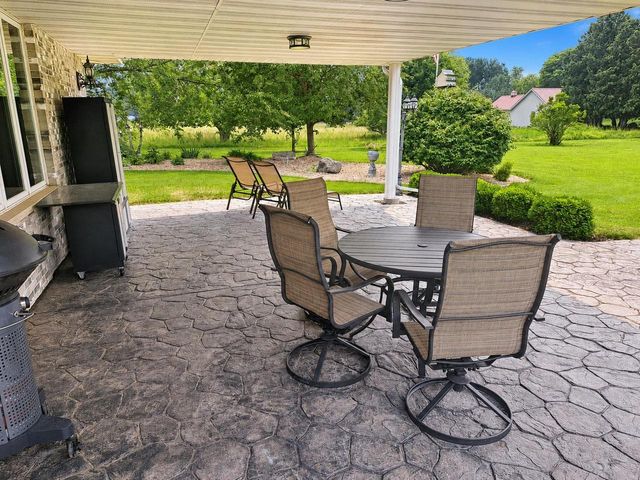 8187 LEHRER LANE, Neenah, WI 54956