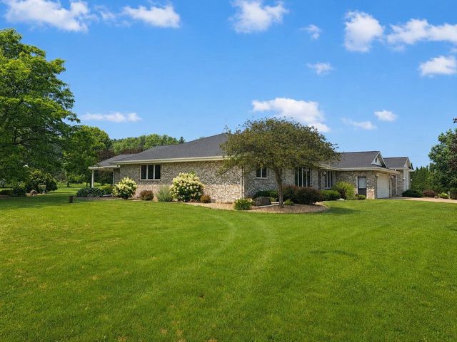 8187 LEHRER LANE, Neenah, WI 54956