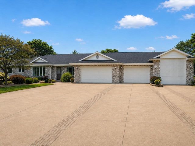 8187 LEHRER LANE, Neenah, WI 54956