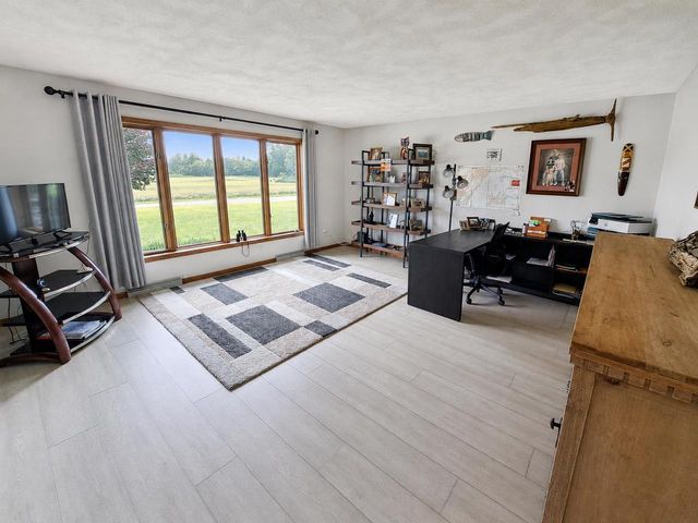 8187 LEHRER LANE, Neenah, WI 54956