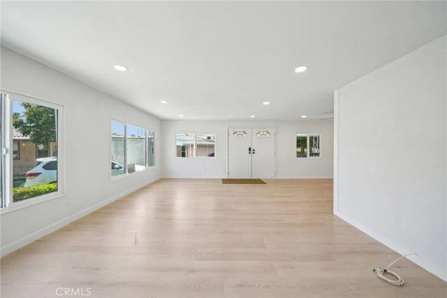 2755 arrow highway, La Verne, CA 91750