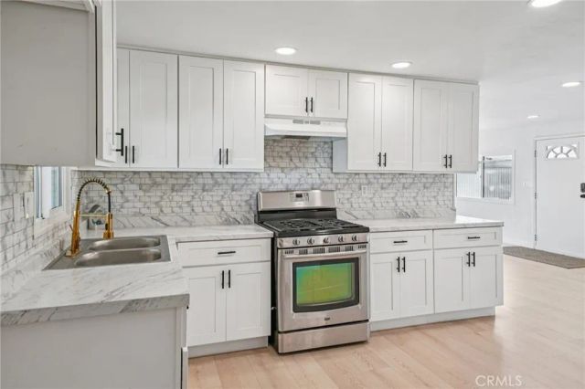 2755 arrow highway, La Verne, CA 91750