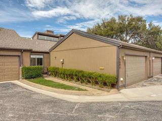 5604 Oak View Drive, Fort Worth, TX 76112