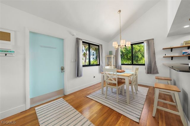 984 Greenwood CT S, Sanibel, FL 33957