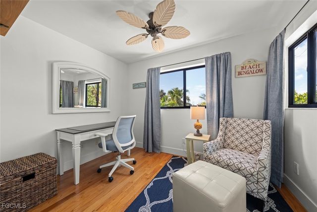 984 Greenwood CT S, Sanibel, FL 33957