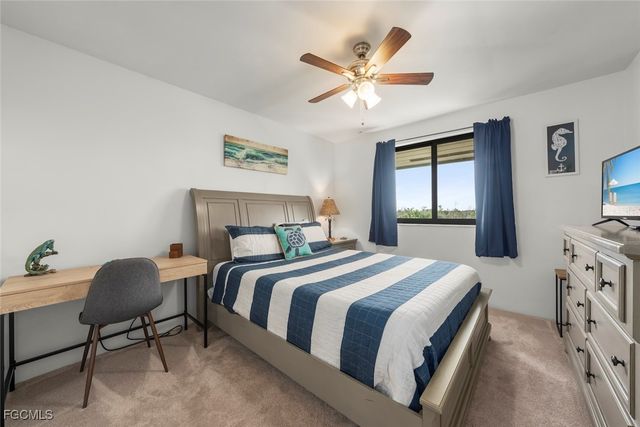 984 Greenwood CT S, Sanibel, FL 33957