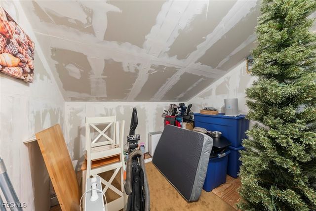 984 Greenwood CT S, Sanibel, FL 33957