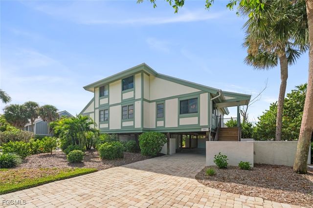 984 Greenwood CT S, Sanibel, FL 33957