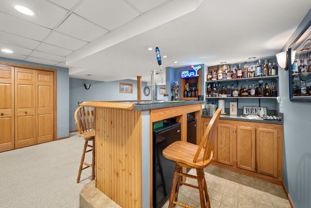 1122 Yorkshire Drive S, Sycamore, IL 60178