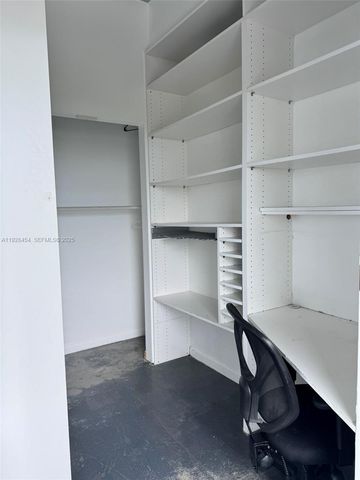 10 SW South River Dr 812, Miami, FL 33130