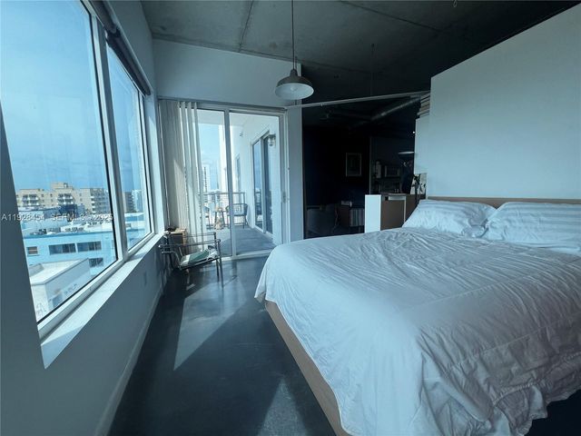 10 SW South River Dr 812, Miami, FL 33130