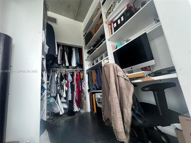 10 SW South River Dr 812, Miami, FL 33130