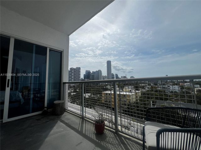 10 SW South River Dr 812, Miami, FL 33130