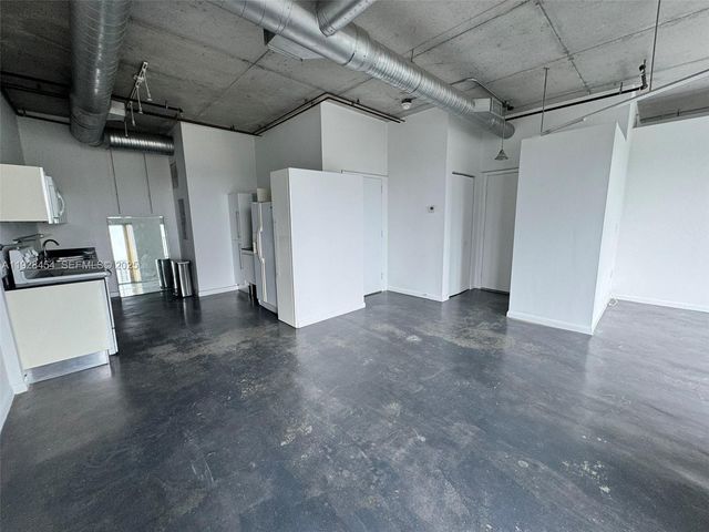 10 SW South River Dr 812, Miami, FL 33130