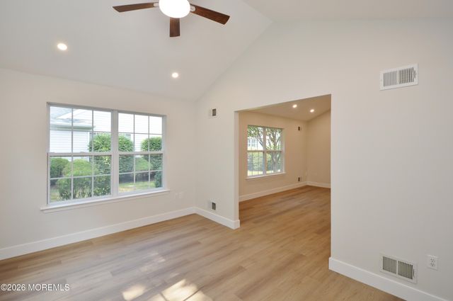 2898 Lenox Street, Toms River, NJ 08755
