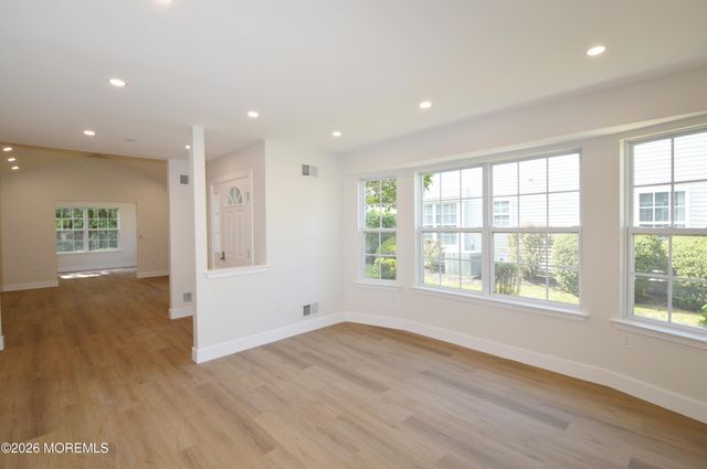 2898 Lenox Street, Toms River, NJ 08755