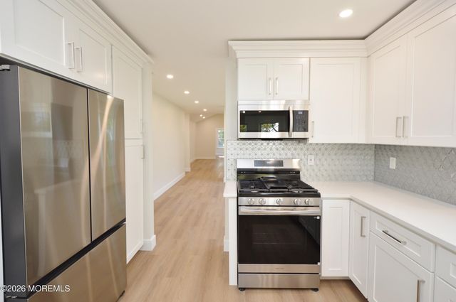 2898 Lenox Street, Toms River, NJ 08755