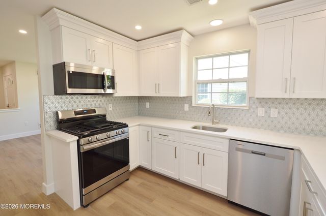 2898 Lenox Street, Toms River, NJ 08755