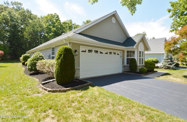 2898 Lenox Street, Toms River, NJ 08755