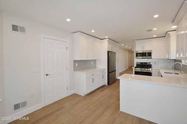 2898 Lenox Street, Toms River, NJ 08755
