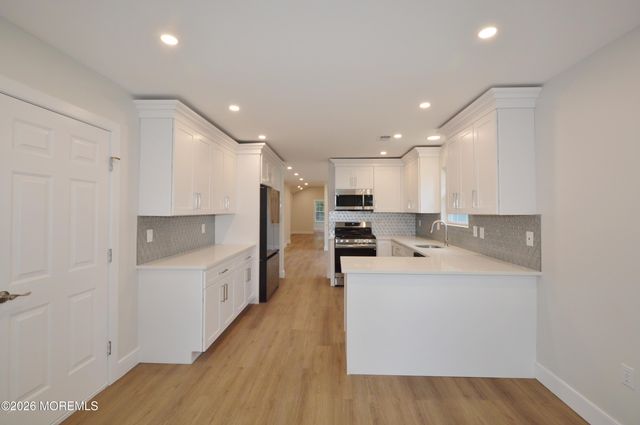 2898 Lenox Street, Toms River, NJ 08755