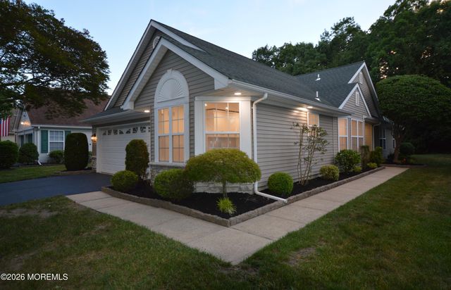 2898 Lenox Street, Toms River, NJ 08755