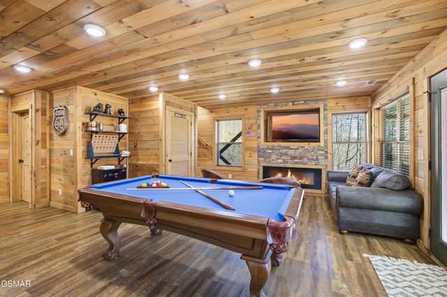 2724 Pine Crest Lane, Sevierville, TN 37862