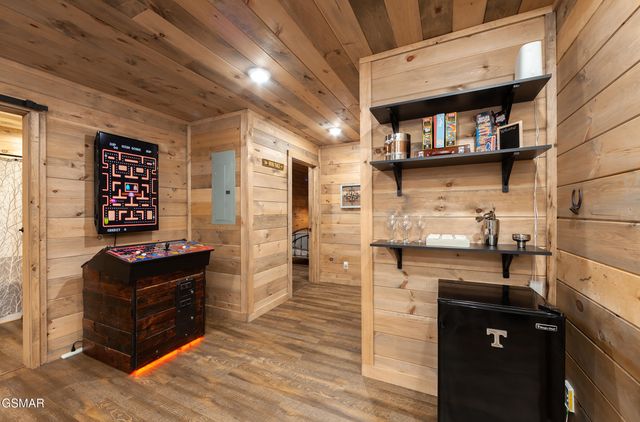 2724 Pine Crest Lane, Sevierville, TN 37862