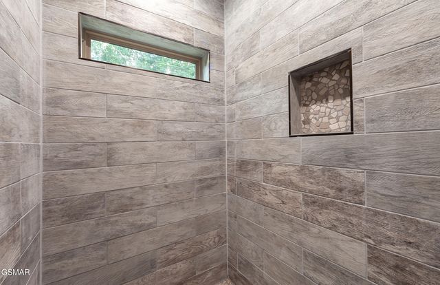 2724 Pine Crest Lane, Sevierville, TN 37862