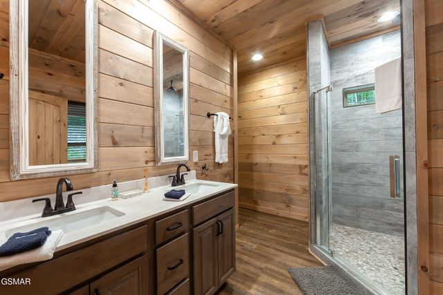 2724 Pine Crest Lane, Sevierville, TN 37862