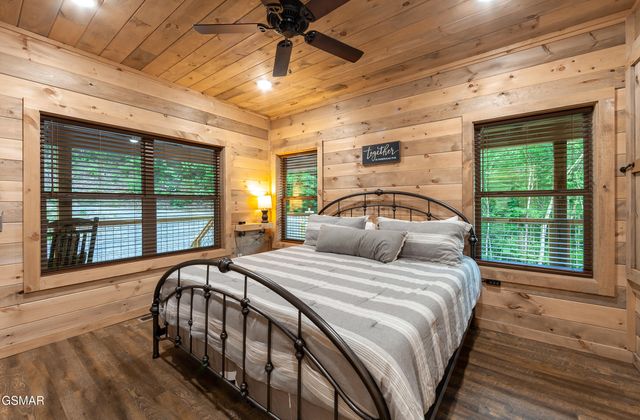 2724 Pine Crest Lane, Sevierville, TN 37862