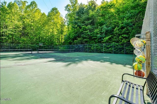 2724 Pine Crest Lane, Sevierville, TN 37862