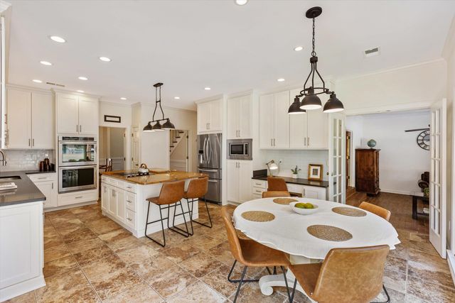 2800 E LEVEE OAKS DR, Collierville, TN 38017