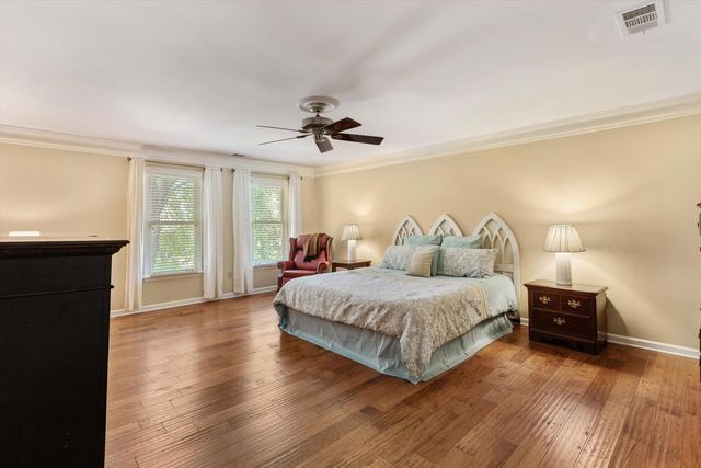 2800 E LEVEE OAKS DR, Collierville, TN 38017