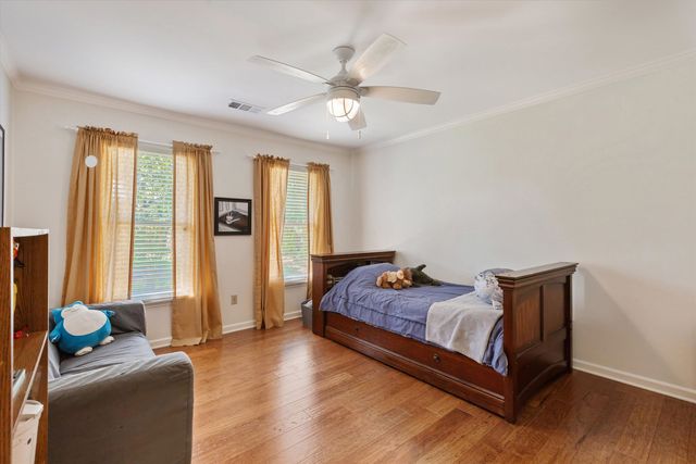 2800 E LEVEE OAKS DR, Collierville, TN 38017