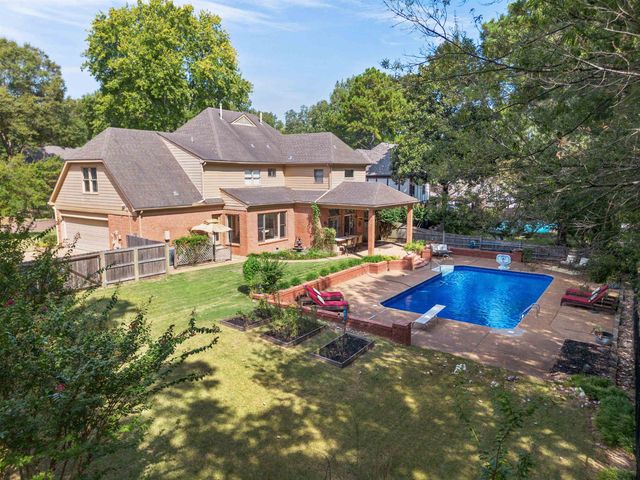 2800 E LEVEE OAKS DR, Collierville, TN 38017