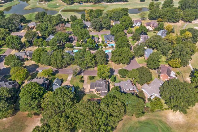 2800 E LEVEE OAKS DR, Collierville, TN 38017