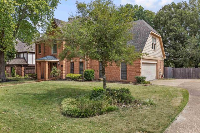 2800 E LEVEE OAKS DR, Collierville, TN 38017