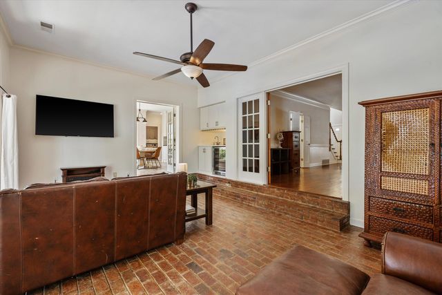 2800 E LEVEE OAKS DR, Collierville, TN 38017