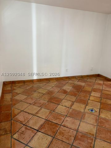 645 NE 77th St 8, Miami, FL 33138