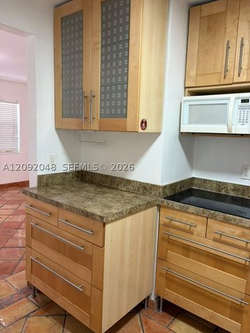 645 NE 77th St 8, Miami, FL 33138